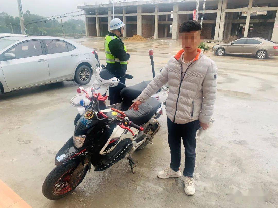 "我真的知道错了!博白"鬼火少年"检讨书曝光…_男子_摩托车_车辆