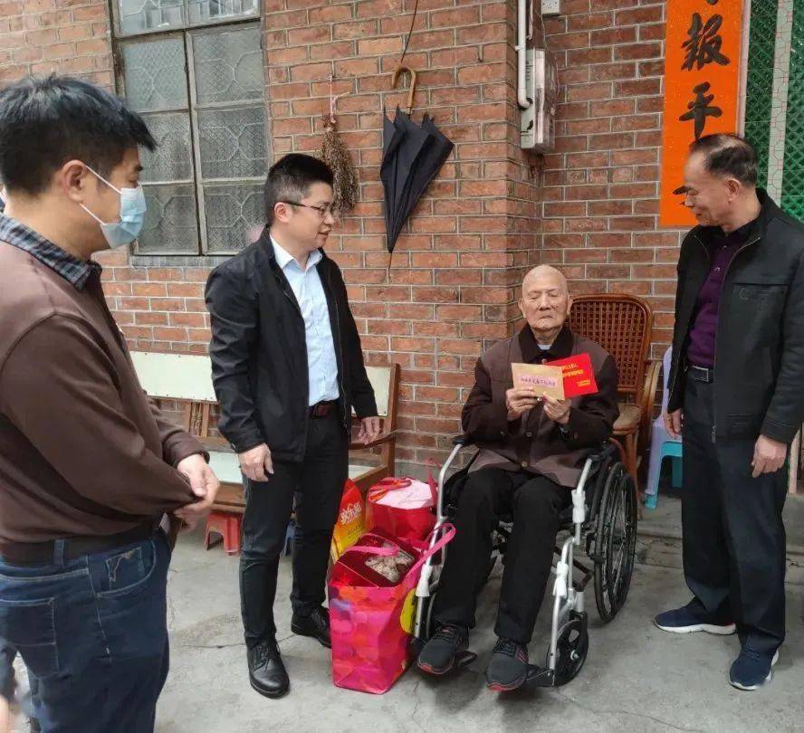 这一举动,温暖了一线工作者和市民群众的心_南城街道_慰问_社区