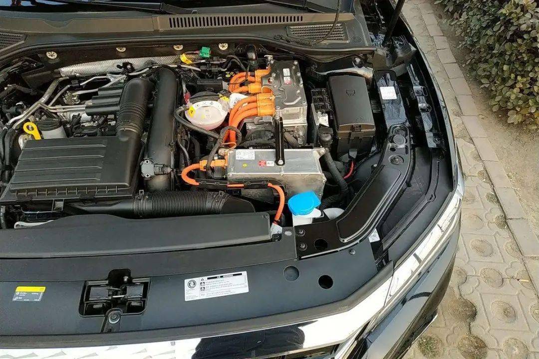 为什么造车的公司都开始卖保险了 新能源 特斯拉 汽车