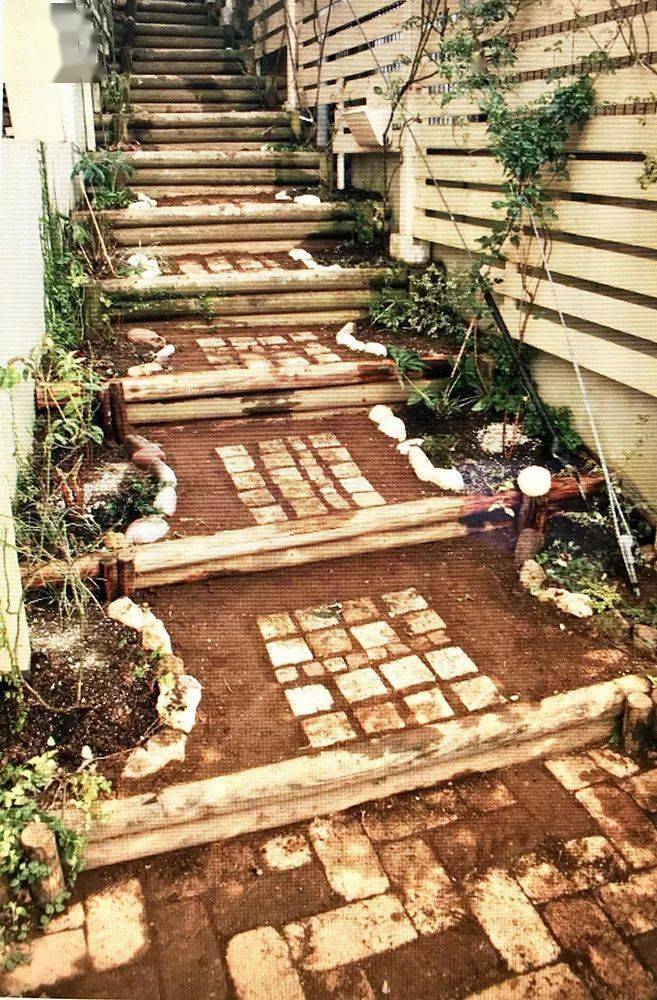 3 月季庭院和楼梯花园diy 她都做到了 凉棚 工作 砖块