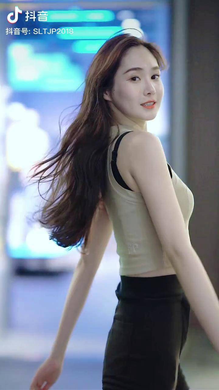 北京街拍街拍 路人视角 潘小彤