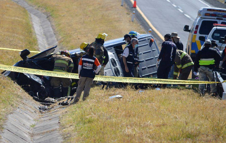 墨西哥重大交通事故！貨車在高速公路上失控側翻，已致13人死亡 國際 第1張