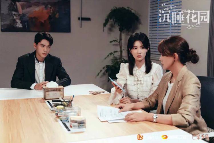 下意识|春节宅家，这部“甜恐剧”终于可以追个痛快了