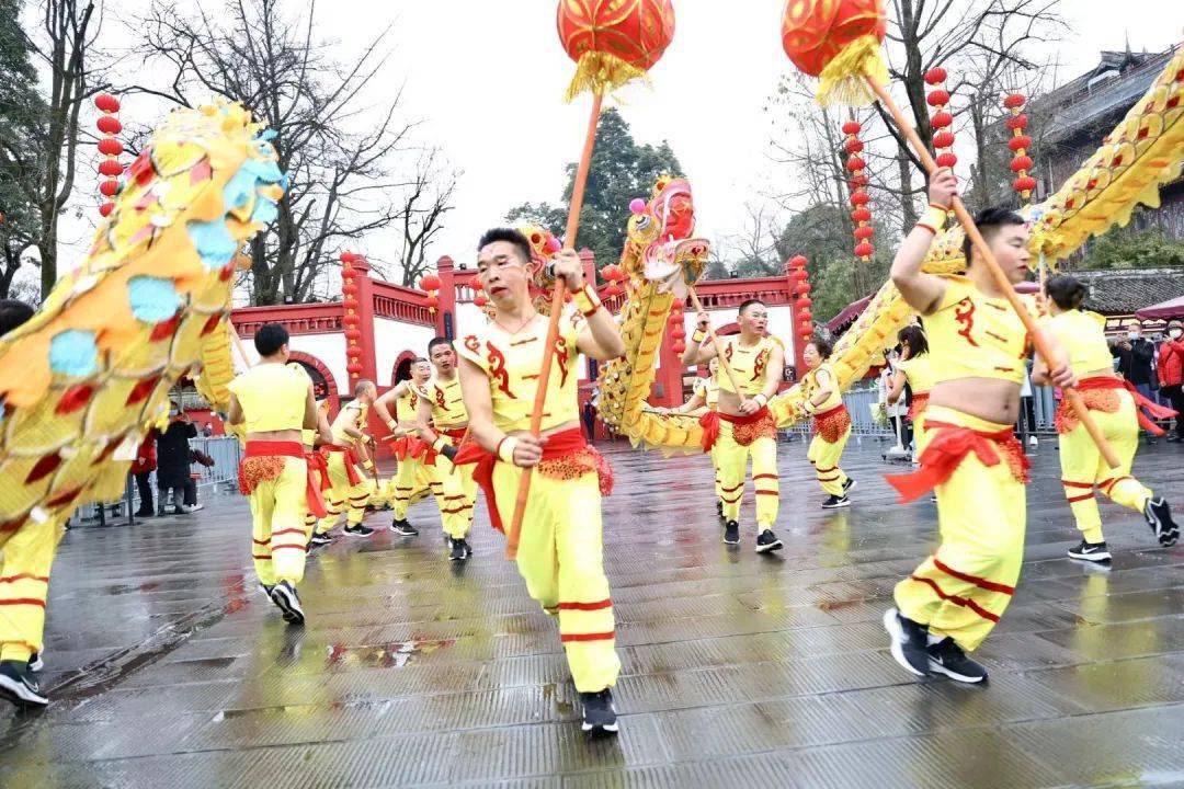 氛围|在都江堰过年 | 大年初一年味浓，红红火火、欢欢喜喜迎新年！