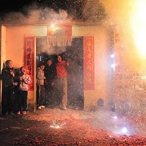 客家习俗“新年开大门”,你知道吗?_方位_鞭炮_时间