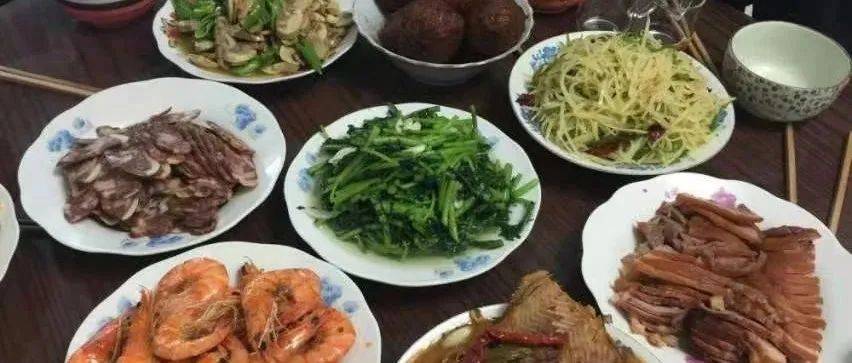 这两种隔夜菜，一口也别吃，放冰箱也不行，是公认最有害的！_亚硝酸盐_剩菜_蔬菜