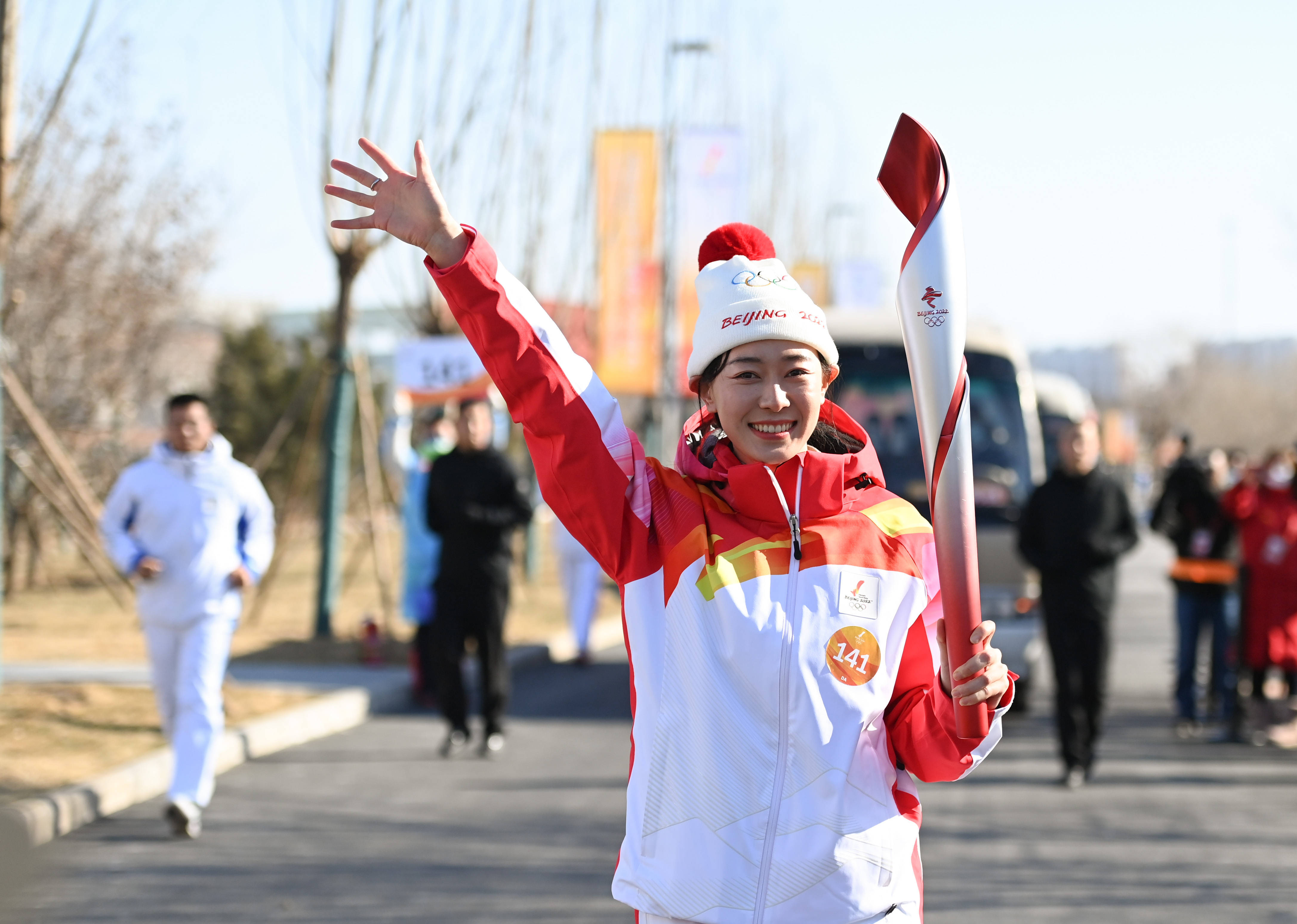 北京冬奧會火炬在冬奧公園傳遞