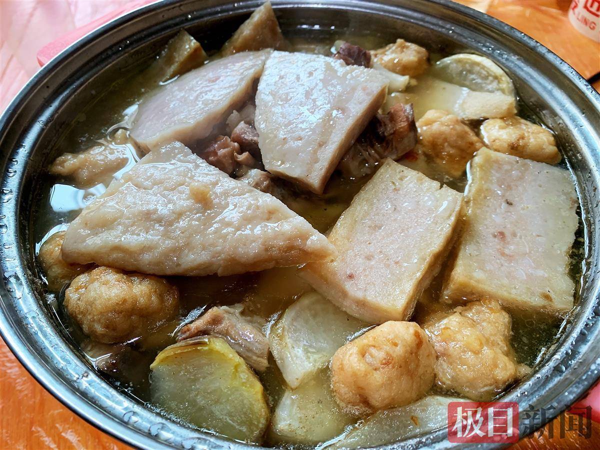 肉糕做的菜一定要占据c位……新春期间,湖北麻城市的大街小巷飘着的