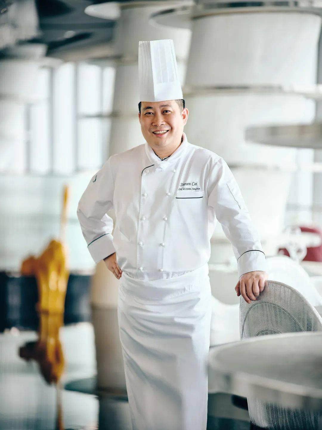 蔡鹏飞是安徽人,他的职业生涯开始于上海,如今已走过20年时光.