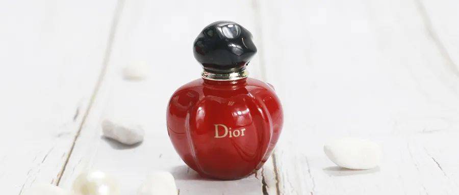 dingDior香水和口红,仙女bi备,闭眼买都不会错