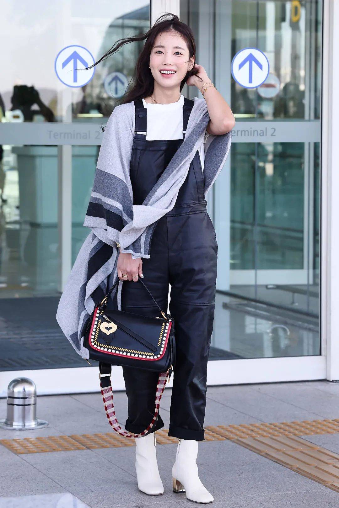 大帽子 看完冬奥会开幕,种草滑雪服!