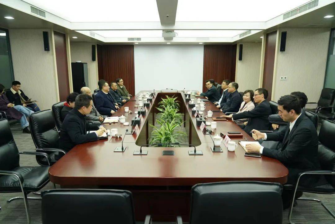 跟随区领导"促发展,保安全"大走访,大排查的脚步,华漕镇党委书记