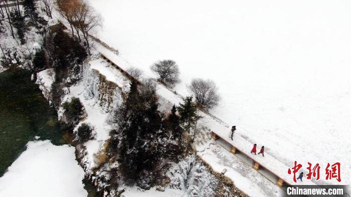 兰州|甘肃春节丝路冰雪游火热：悬臂长城滑雪场跻身十大热门景区