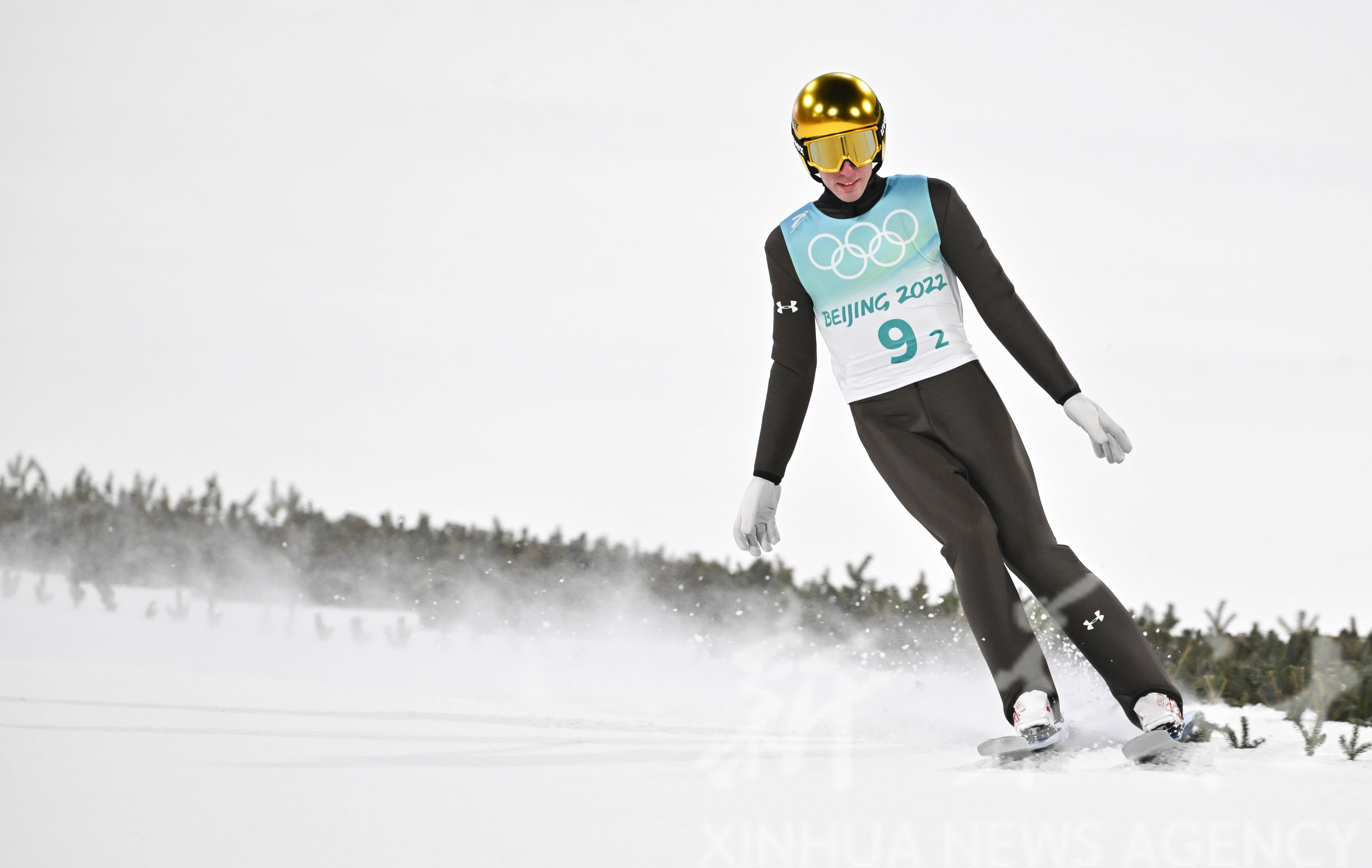 跳台滑雪混合团体图片