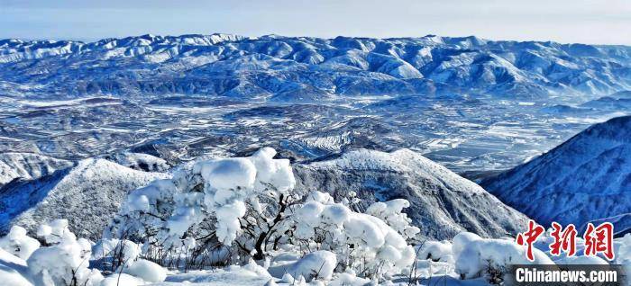 瑞雪|春雪后的六盘山 美若山水画卷