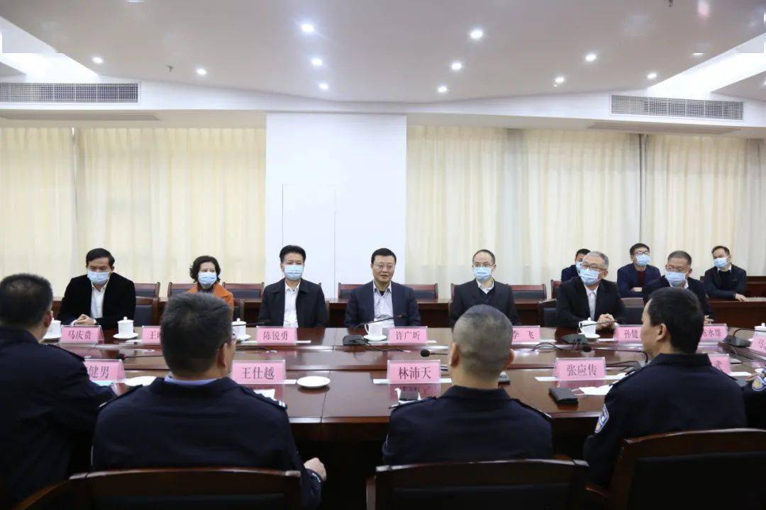 许广圻,李飞带队看望区公检法及区税务局干部职工_工作_区法院_潮南