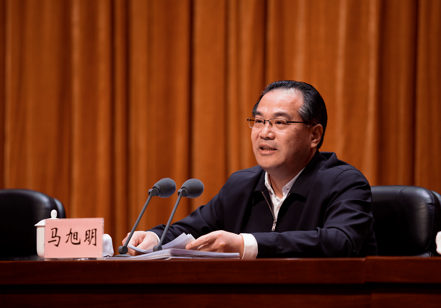 襄阳市召开深入优化营商环境暨作风建设"奋进年"动员大会_发展_马旭明