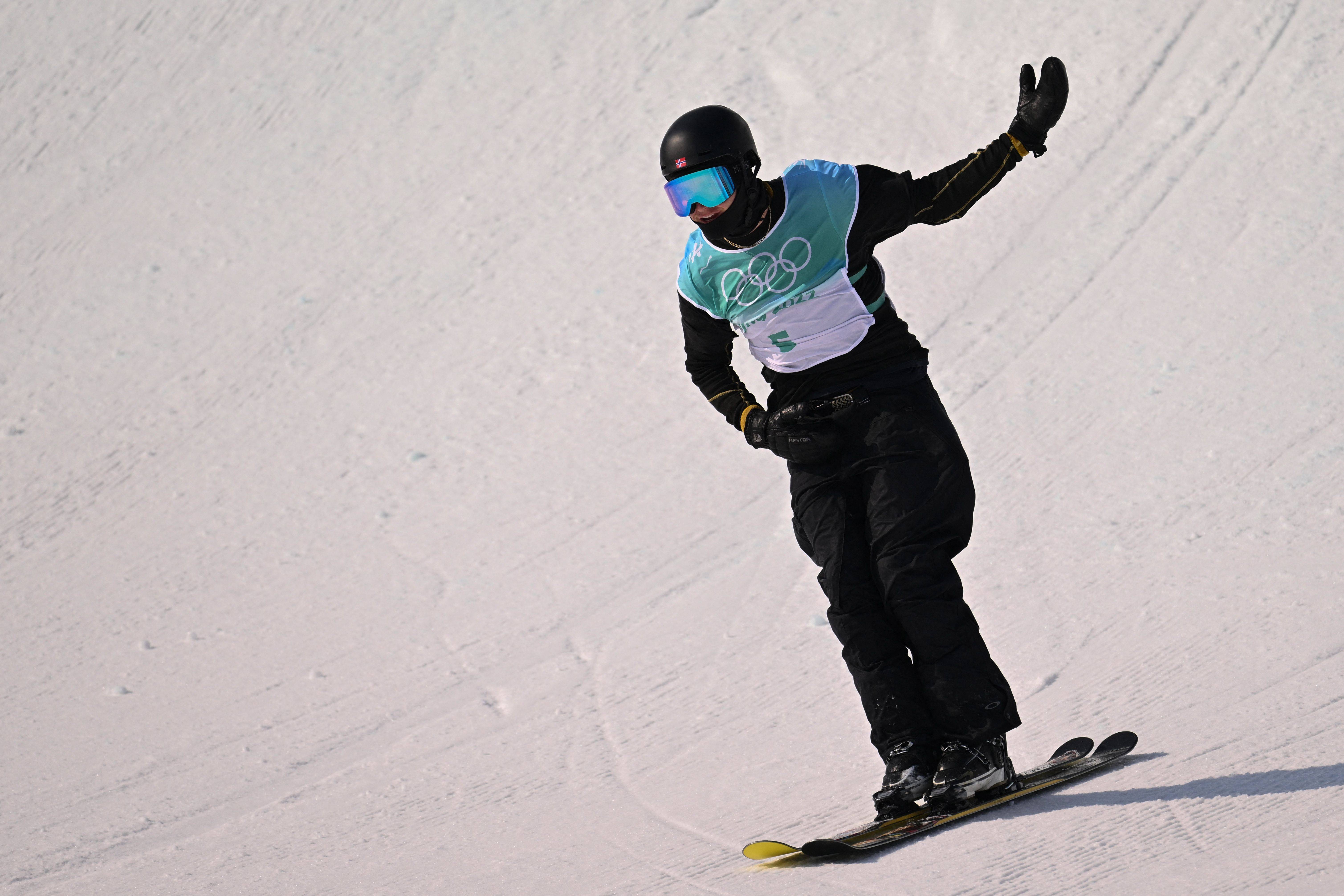 男子|挪威选手夺得自由式滑雪男子大跳台金牌