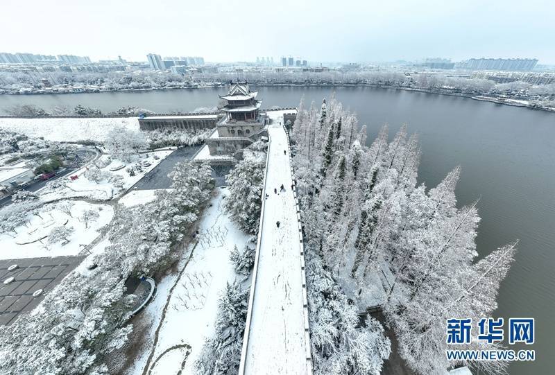 影响|湖北襄阳：雪落古城 景色如画