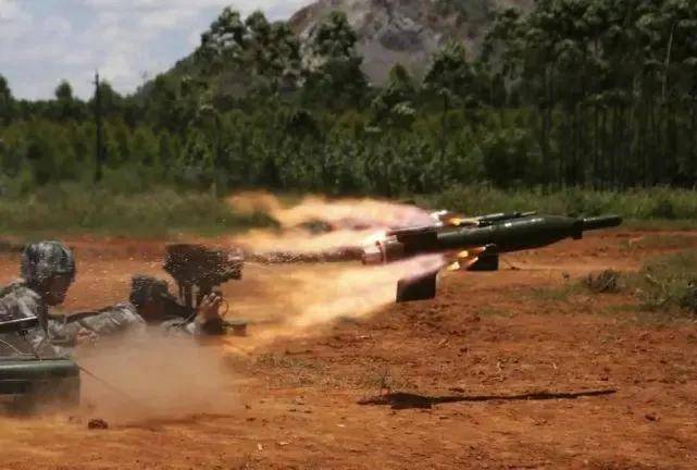 为了能成功仿制9k11型反坦克导弹,我们花了整整两年时间来整合国内