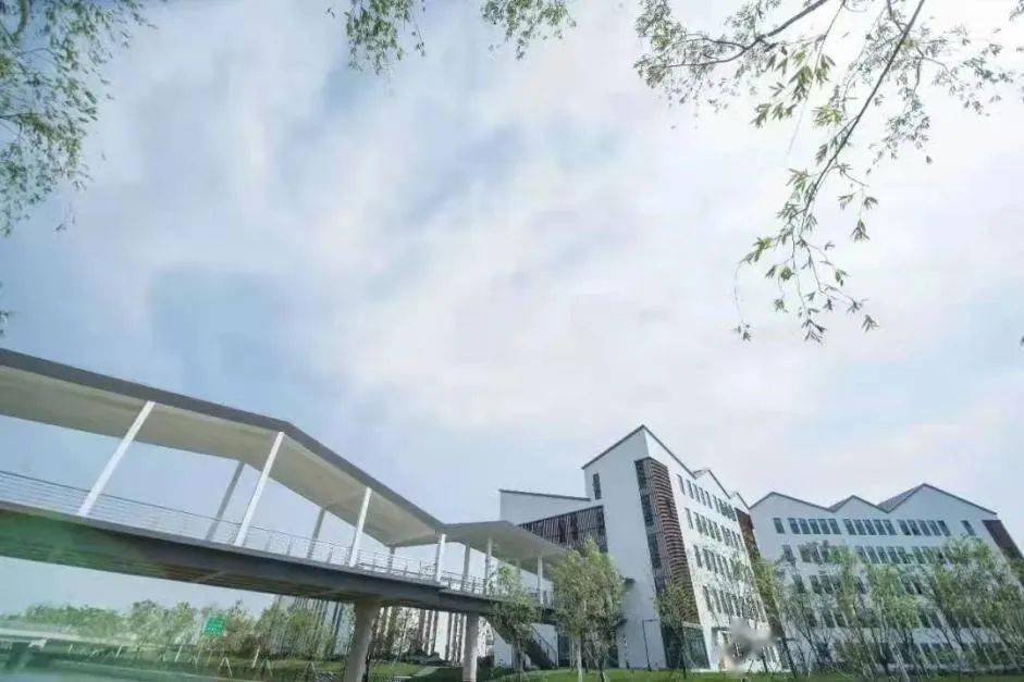 感恩母校行(82) |走进北京师范大学附属嘉兴南湖高级中学