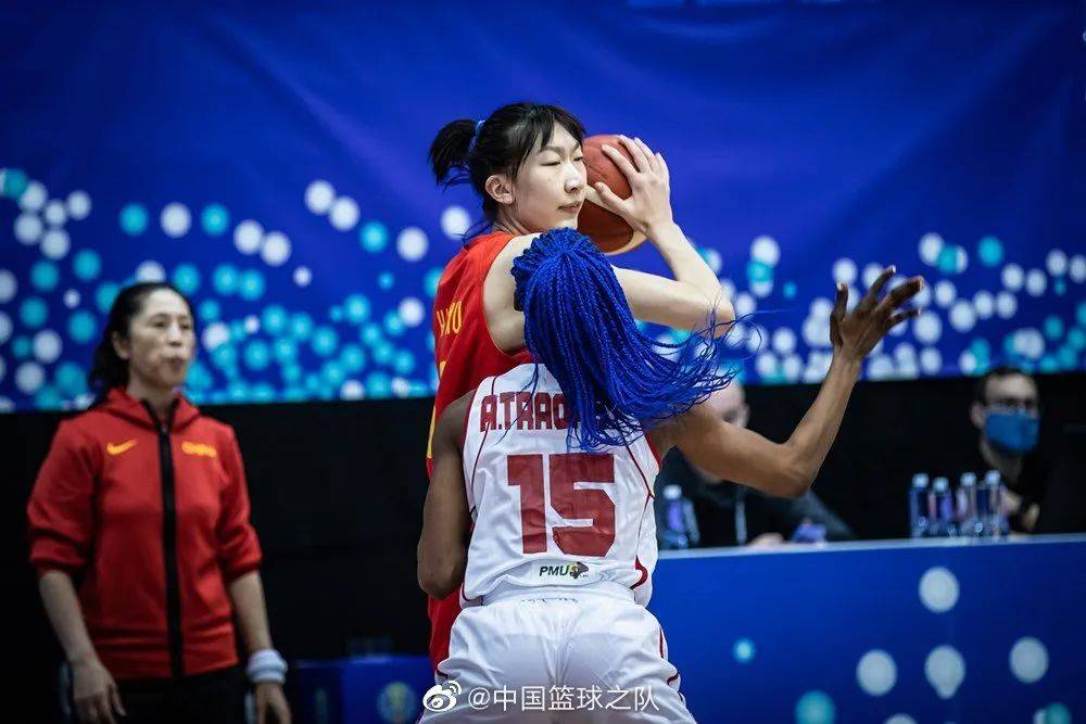 1|中国女篮提前出线！