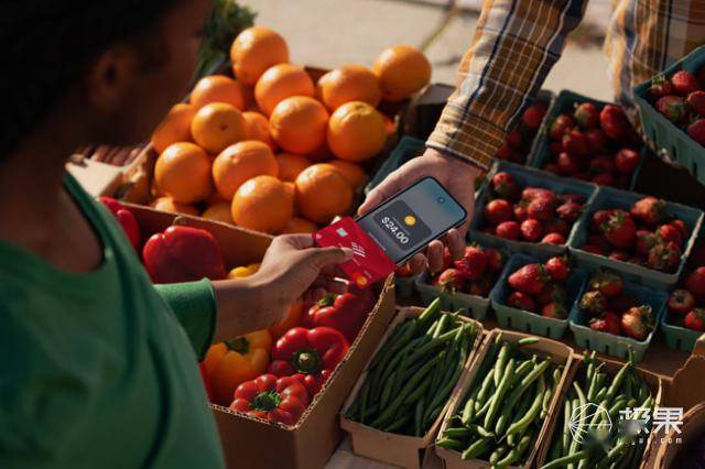 Apple|苹果新功能曝光！iPhone 「变成」成了 POS 机，贴一下就能付钱