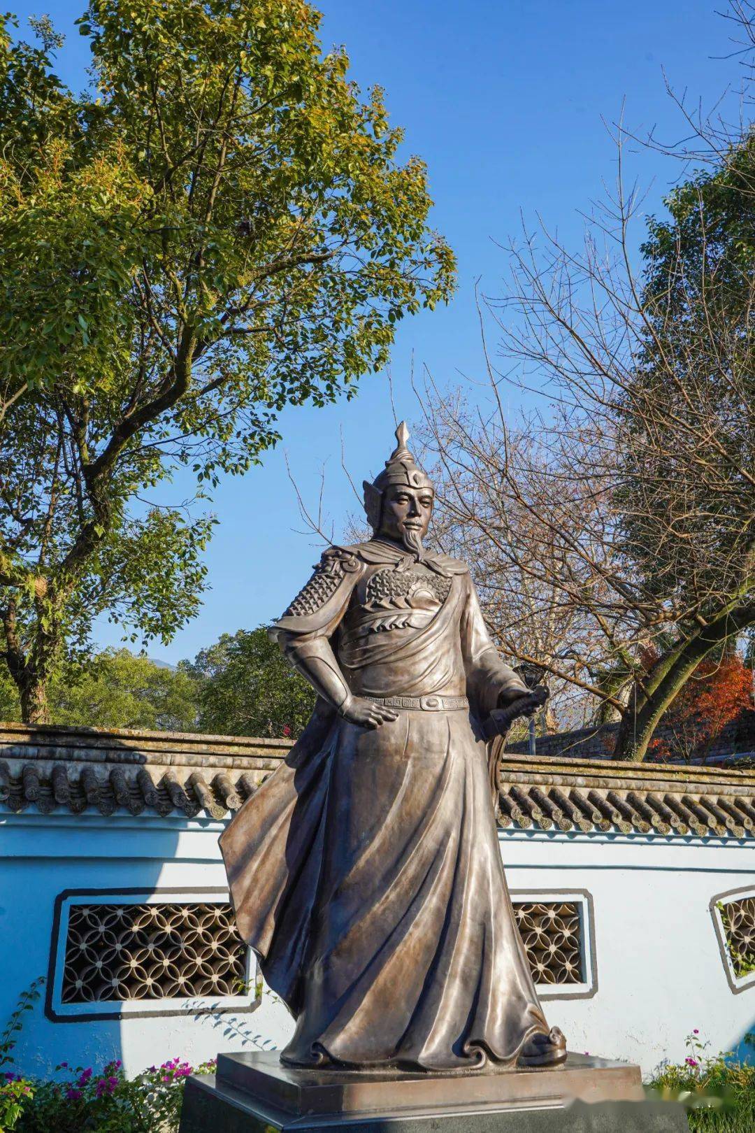 明嘉靖年间,戚继光奉朝廷之命来到台州.