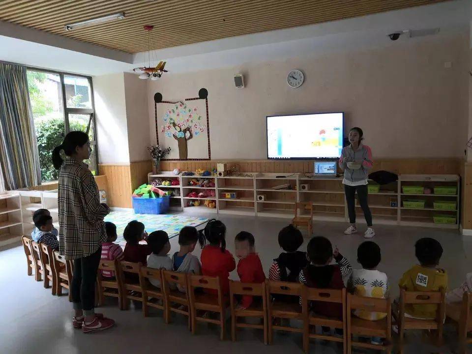 幼儿入园哭泣原因分析_幼儿园男孩爱哭现象_幼儿园家长必读