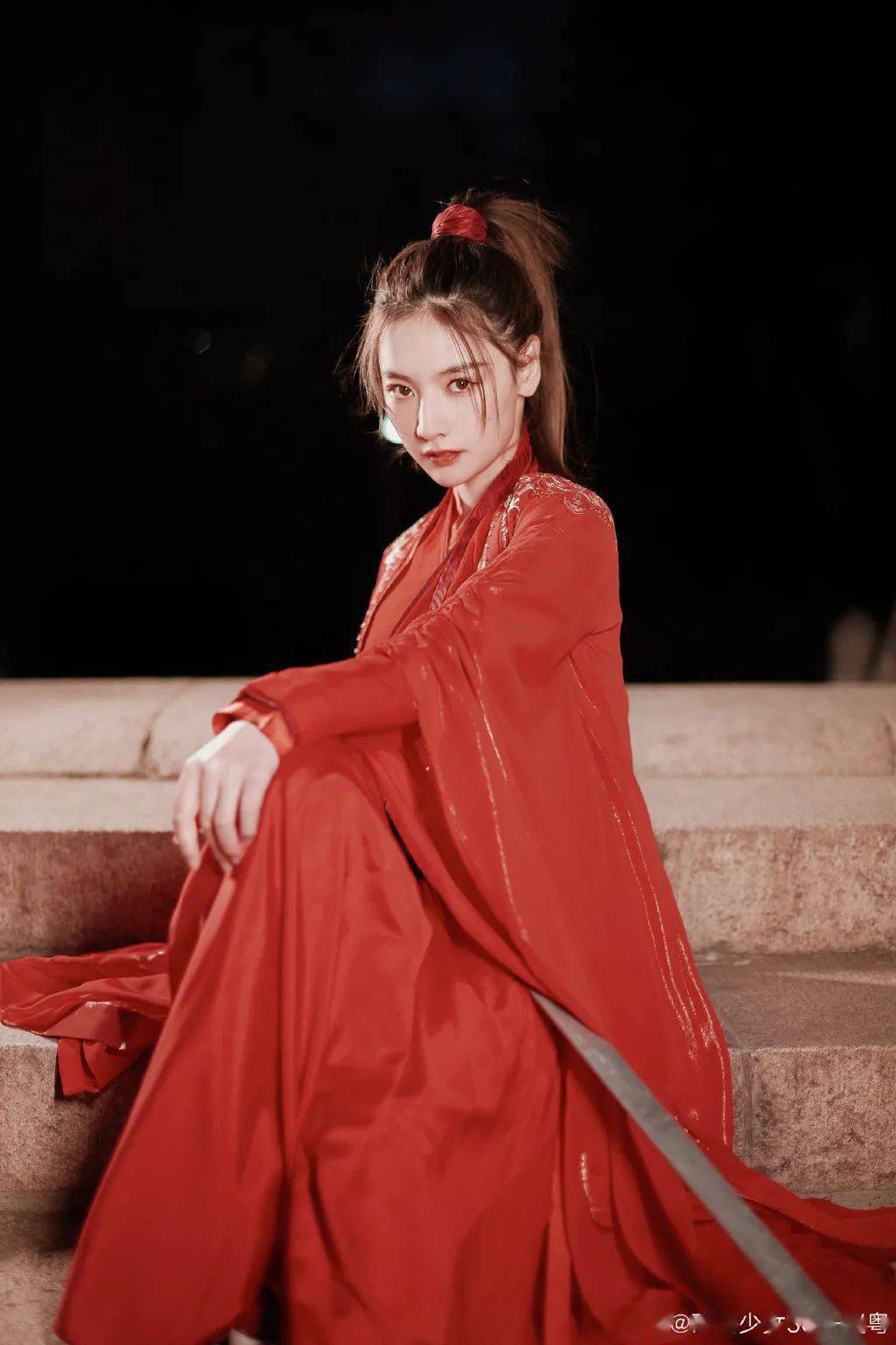 着汉服,迎元宵 共度传统佳节_钟姐_钟楚曦_刘宇