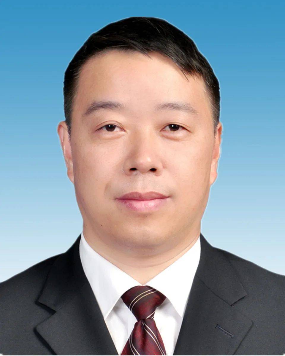 现任黔西南州政府副州长,党组成员.