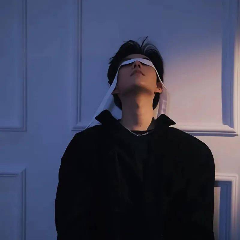 微信头像男 d4fb9afc81fa4b70b204010e70c322f0.jpeg