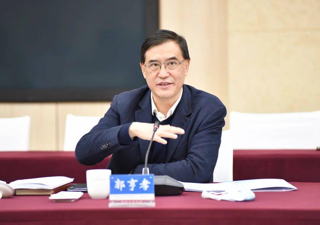 2月14日,水利厅党组书记,厅长郭亨孝会见攀枝花市委书记张正红一行