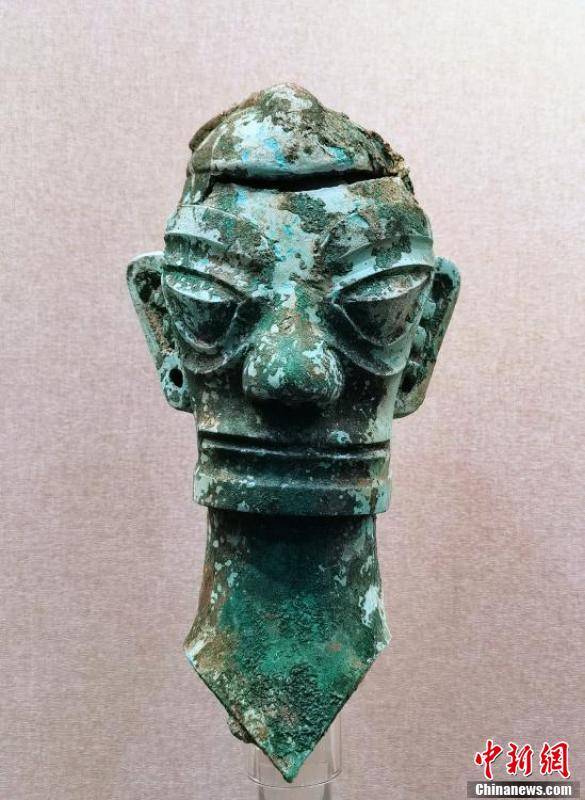 四川三星堆青铜大面具正式向公众展出