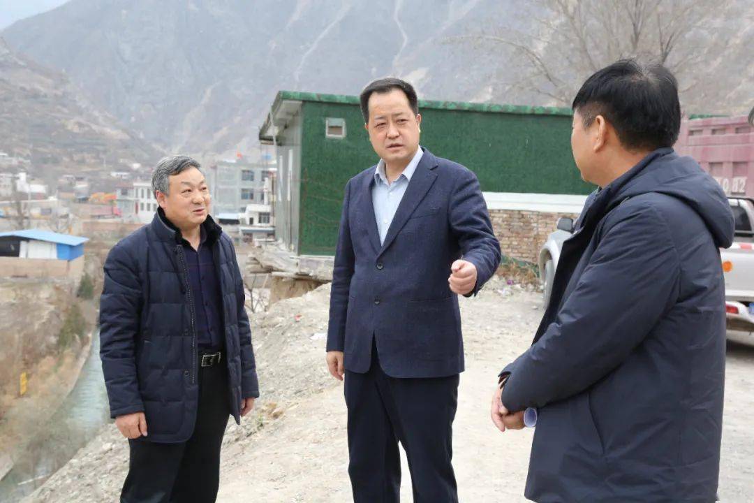 张立平调研两水至九寨沟高速公路建设有关工作_武都区_两水镇_发展