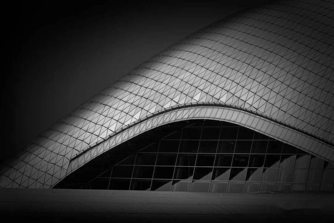 黑白光影中,感受建筑之美_摄影_佳作_图片
