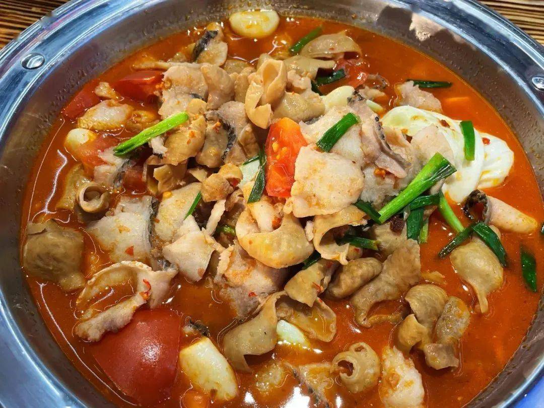 9元享128元【肥肠鱼锅套餐】肥肠鱼锅,锅底二选一,香辣味,番茄味等你