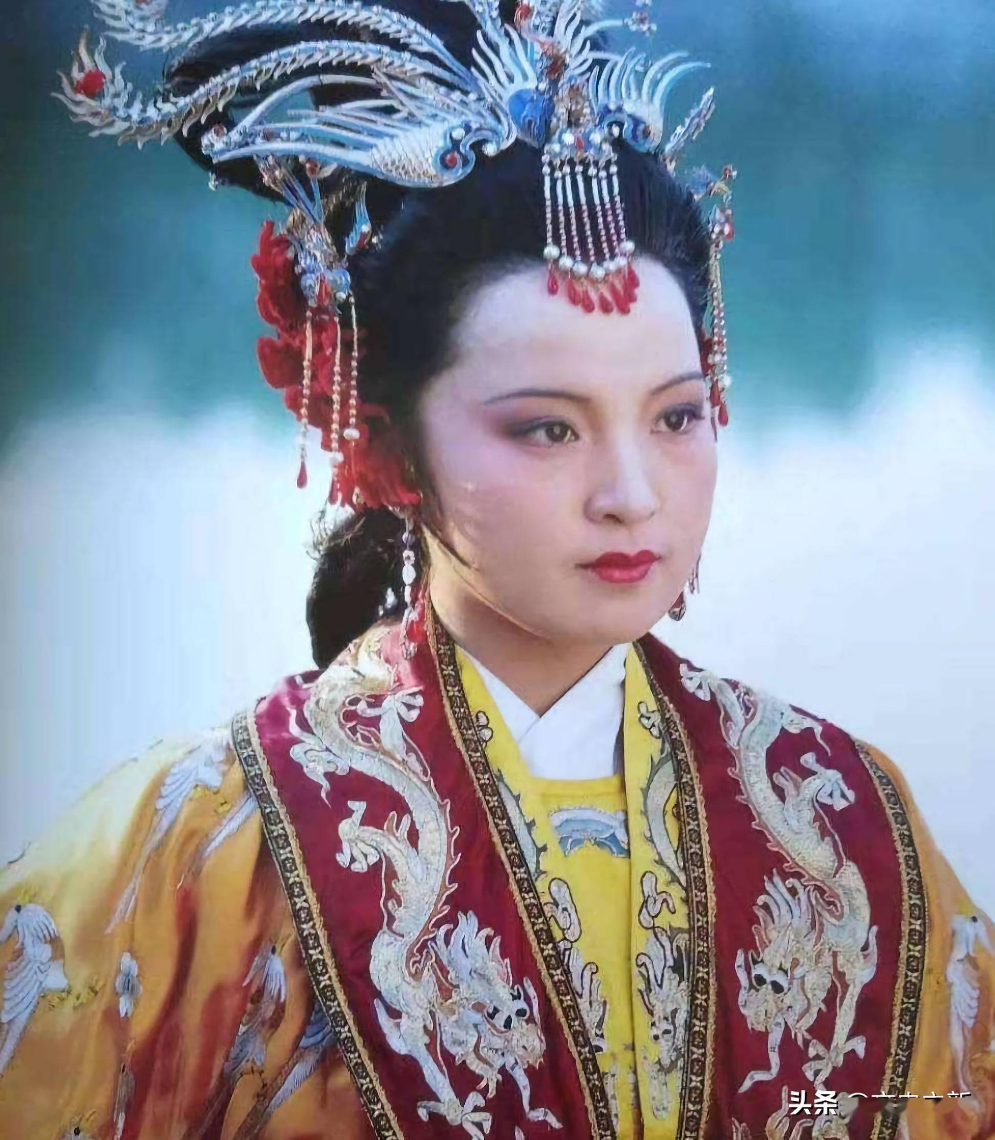 读懂《红楼梦》中这个元宵节,就懂了半部红楼_贾元春_贾府_命运