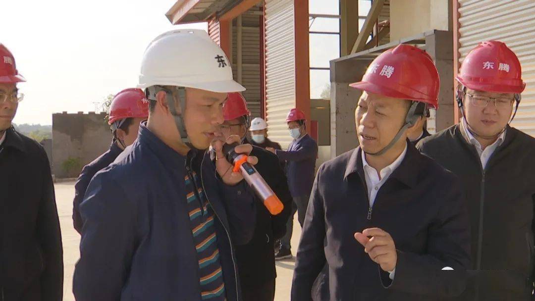 2月14日,市委书记蒋连生深入藤县,就工业运行,产业发展,项目建设等