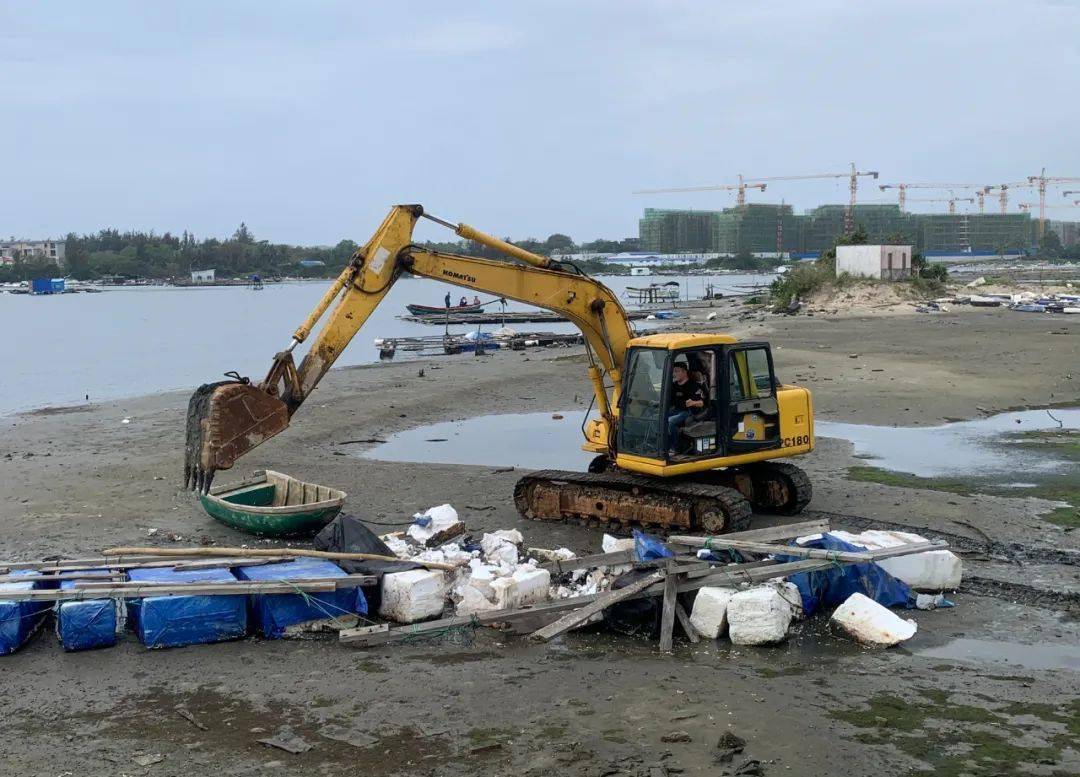 万宁市东澳镇共清退老爷海海域养殖网箱66748口_工作_相关_辖区