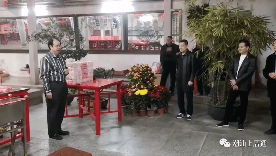 浪险汕头吴镇明再捐三百万元