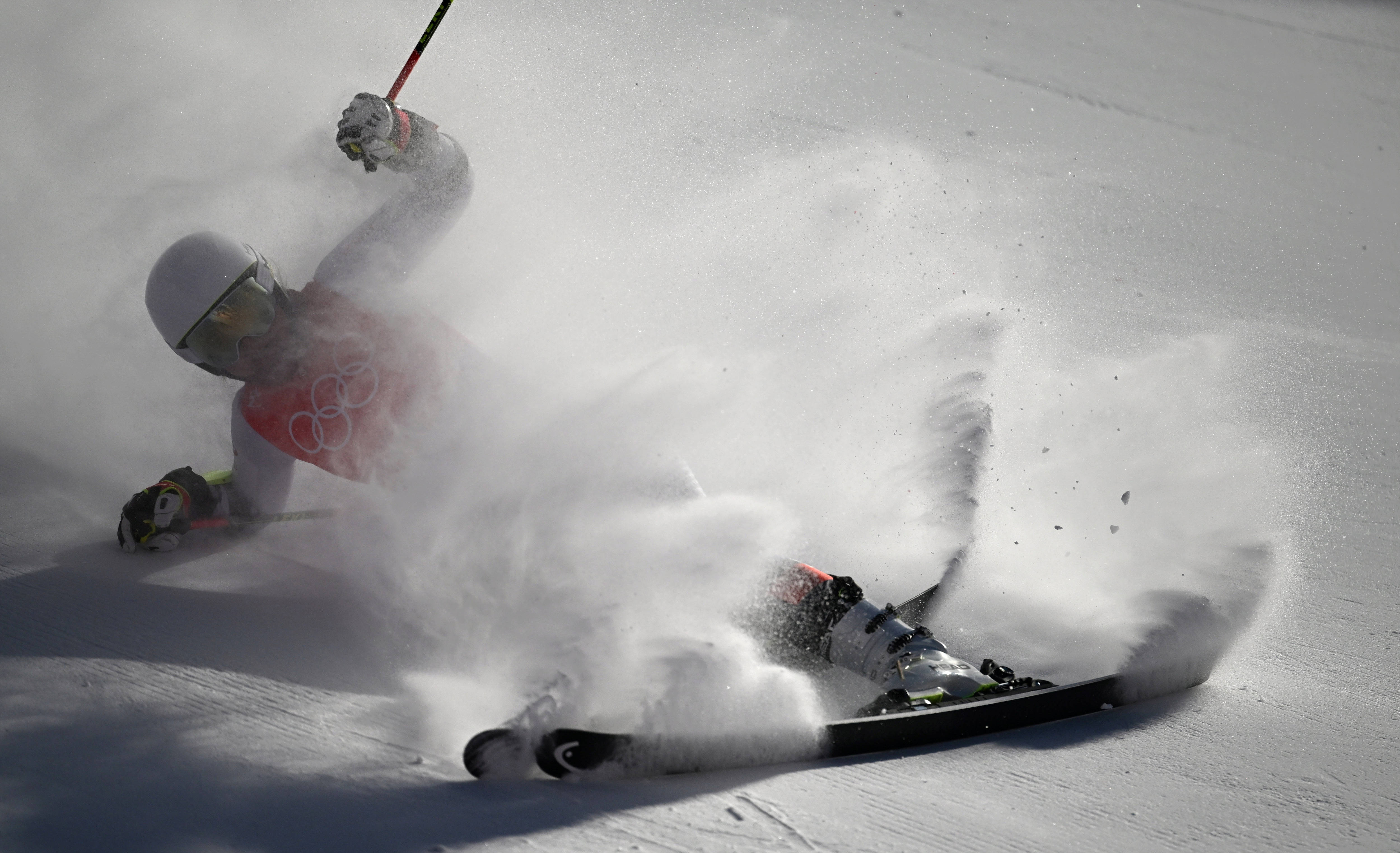 高山滑雪——混合团体赛况