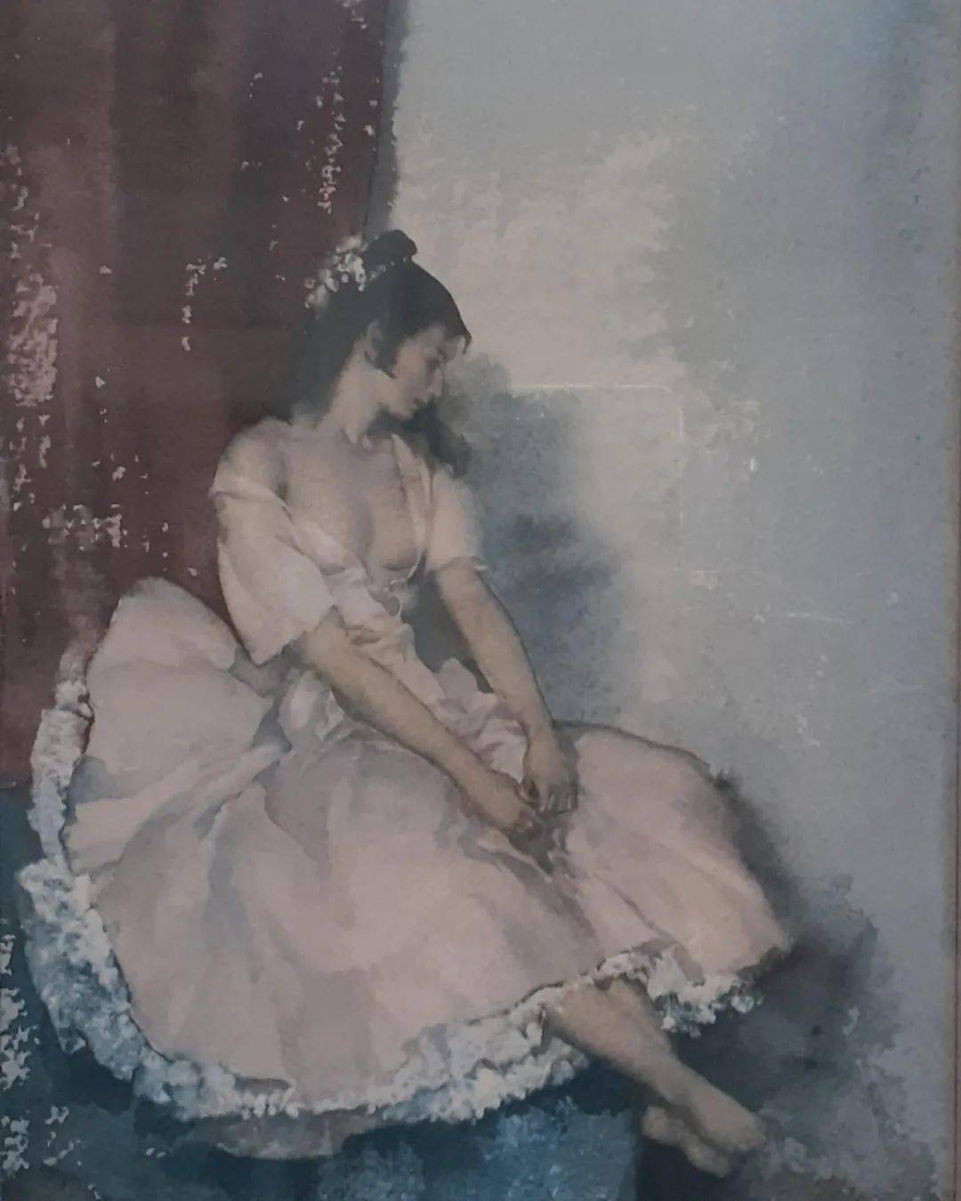 70岁老画家的女人体水彩清透香艳一颦一笑撩人心魄张张都是极致的艺术