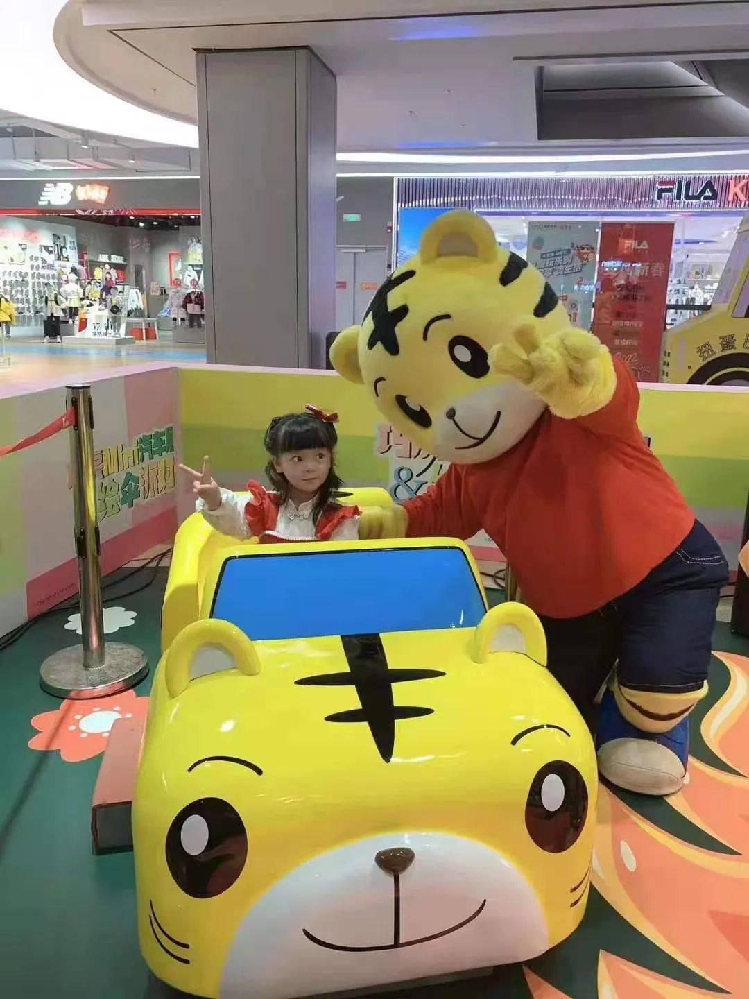 巧虎mini汽车展石膏小汽车diy逸天城专场