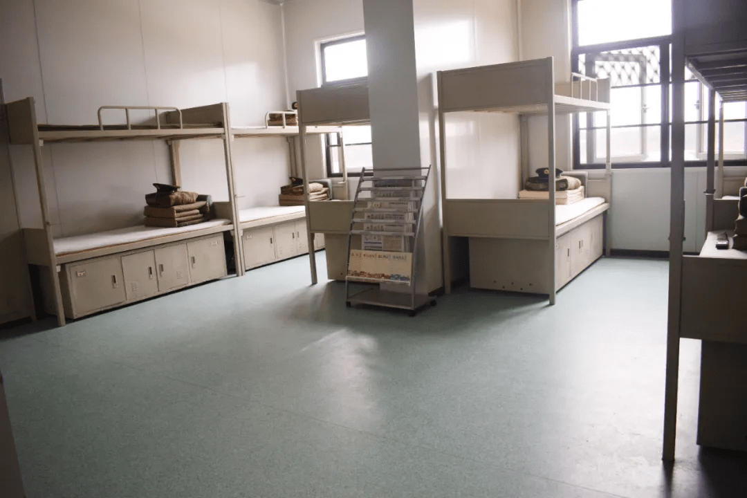 室内都能玩转防空导弹,迫击炮_训练场_营区_保障