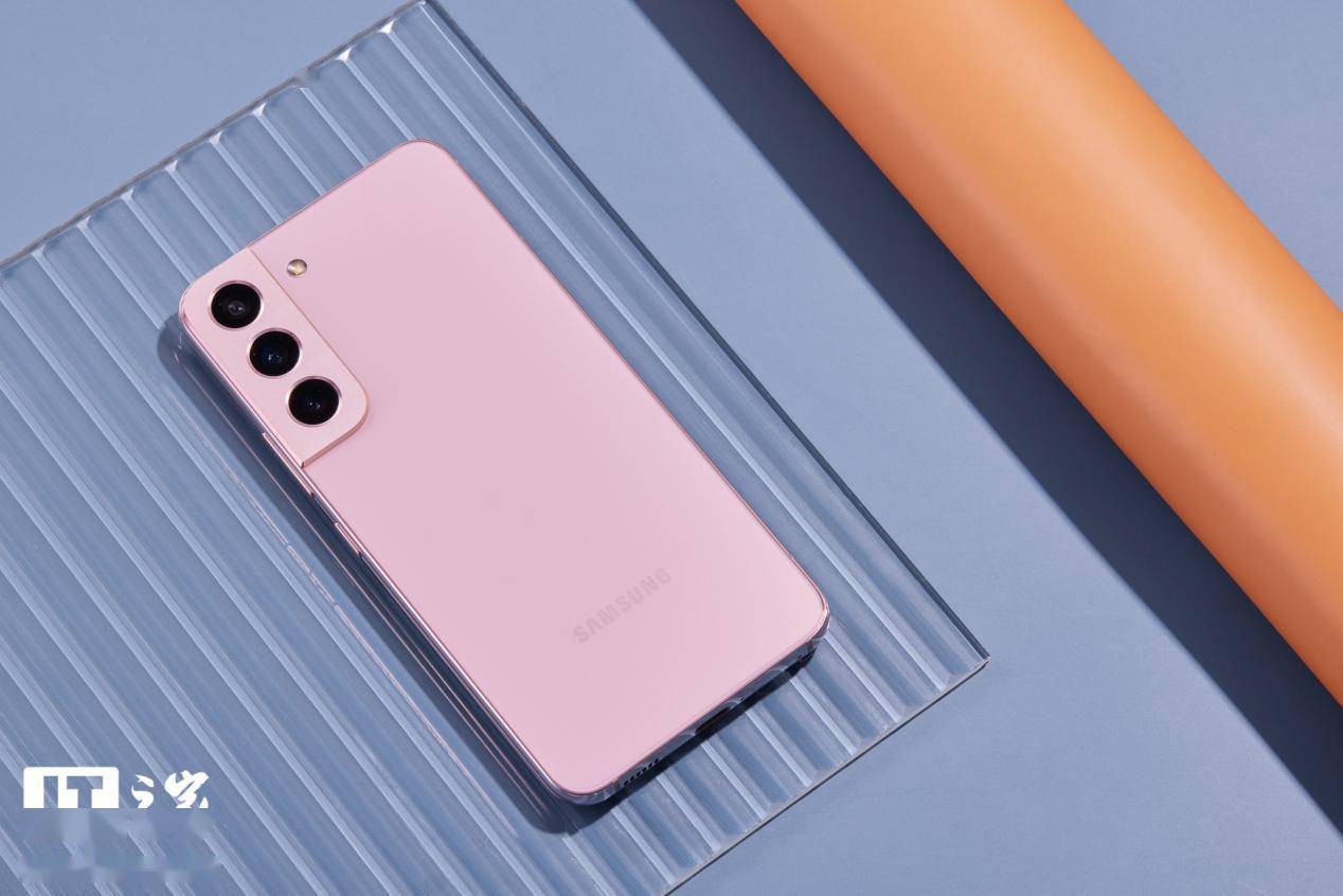 三星 Galaxy S22 / S22 + 体验：熟悉的感觉，小屏款是亮点