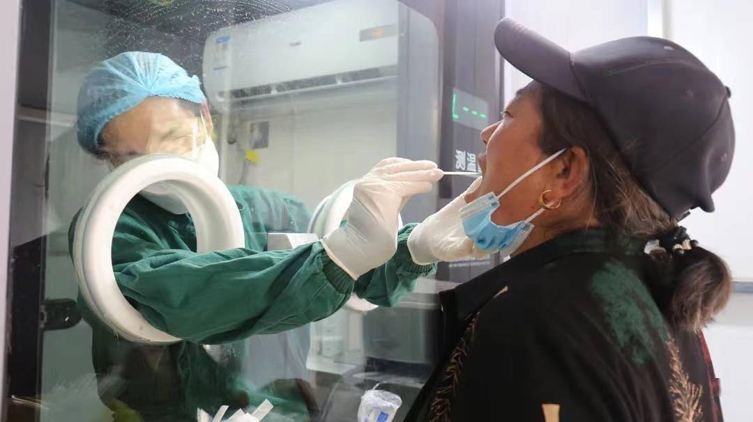 疫情|单日检测5万余份 阿坝州积极开展核酸检测工作