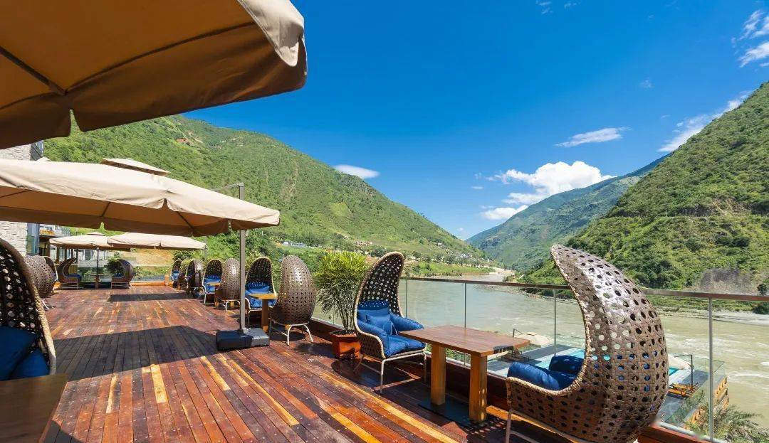 怒江州大力发展半山酒店打造怒江旅居金字招牌