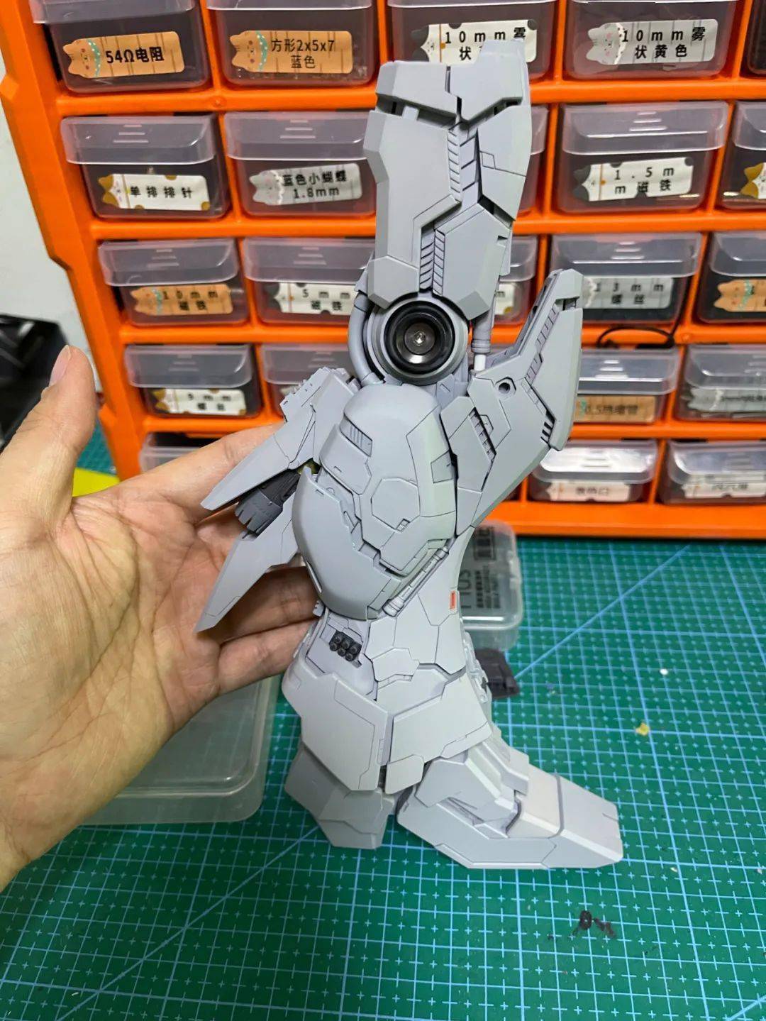 1/60牛高达gk改造_helios_模型_公众