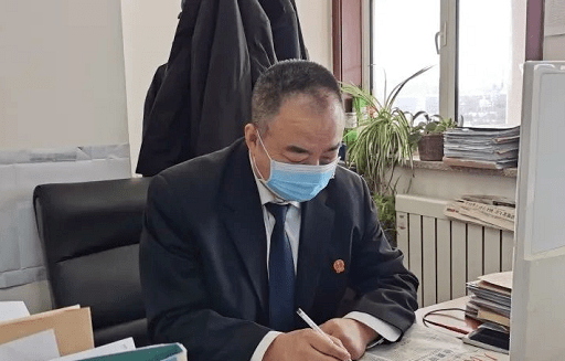 武川县法院 杨树祯"栽下梧桐树,自有凤凰来.